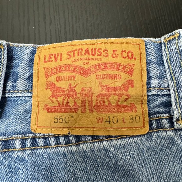 Levi's 550 Jeans Men's 40x30 Medium Wash Relaxed Fit Stretch Denim Red Tab - Picture 2 of 10